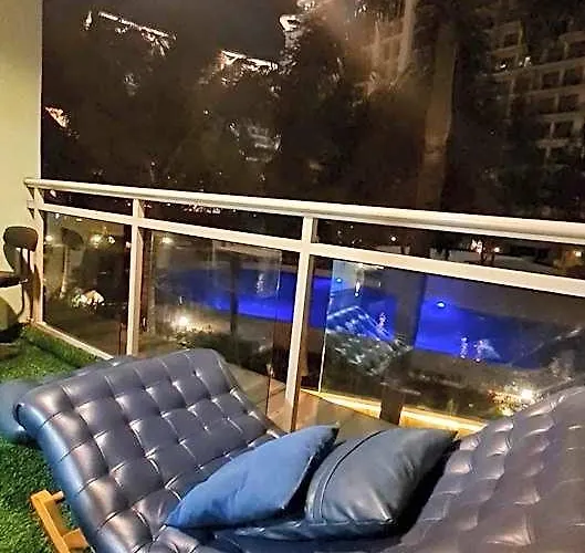 Azure Paranaque Near Airport Отель Манила