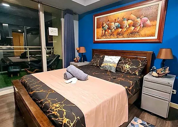 Azure Paranaque Near Airport 5* Манила